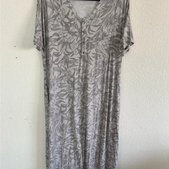 Dwell and Slumber Gray Floral Swing Dress - Picture 1 of 1